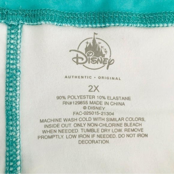 New! Disney Parks Disneyland Sleeping Beauty Castle Crop Leggings 2X - Picture 10 of 10